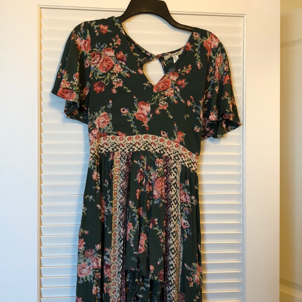 Romper - Picture 2 of 3